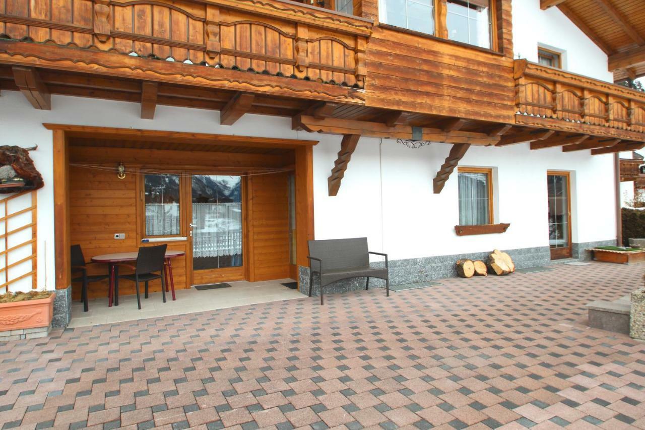 Ferienwohnung Tschiderer Ladis Esterno foto